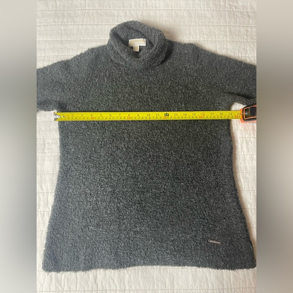 Michael Kors Charcoal Turtleneck Sweater Size Large - Picture 4 of 8